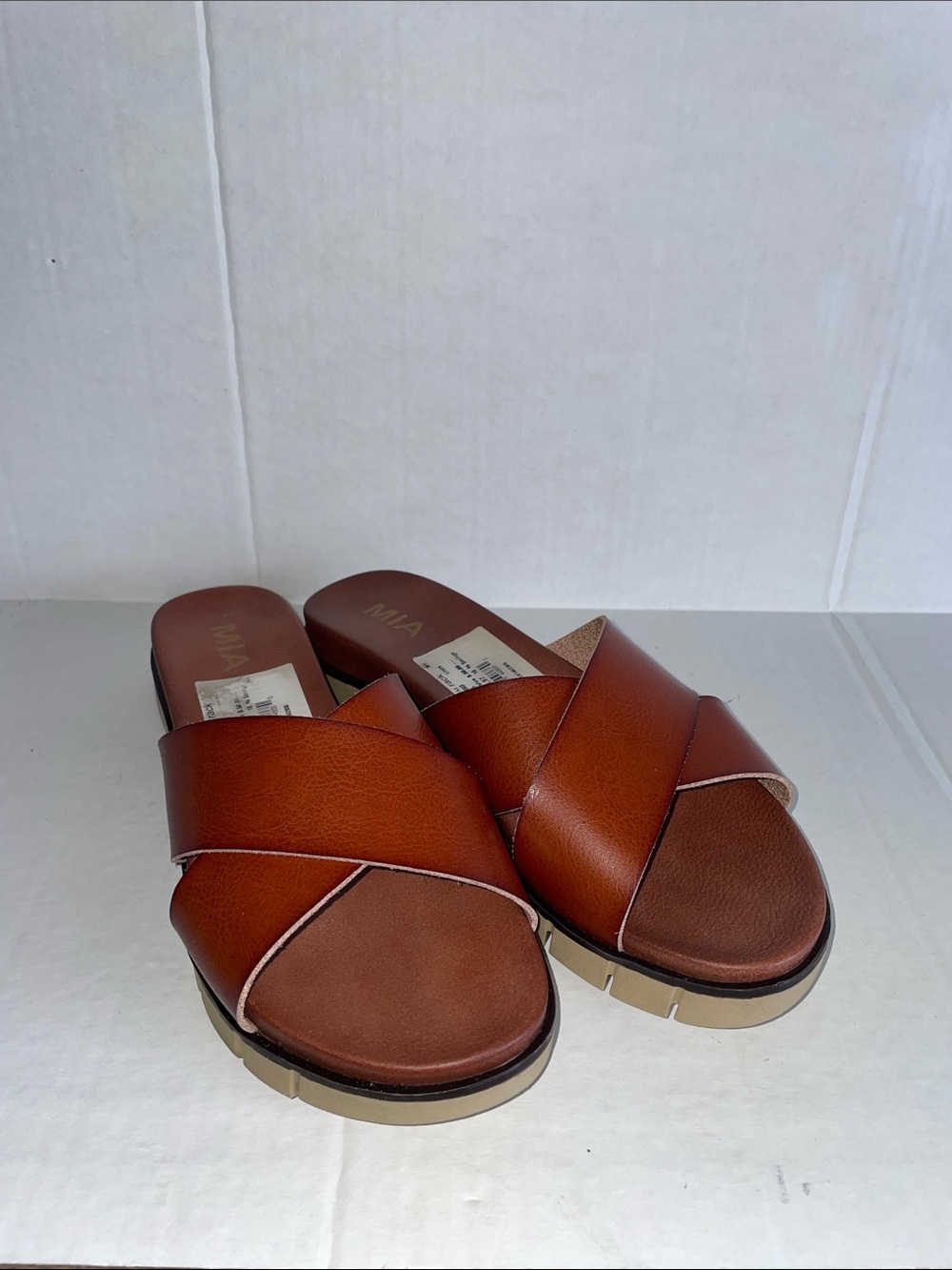 MIA women Tan Brown Leather Cross-Strap Slide Sandals Size 7.5